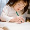 Cách giúp mẹ dạy cho con viết chữ đẹp