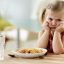 Trẻ 1 tuổi biếng ăn – mẹ phải làm sao?